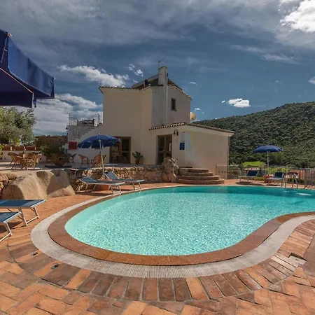 Stunning Bouganvillage Bedroom Sleeps 4 Child * Tanaunella
